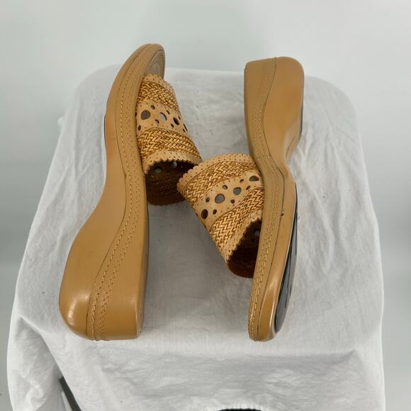 Vintage 90s y2k Women's Tan Bandolino Platform Wedge Chunky Slip On Sandals 9.5M - Picture 4 of 9